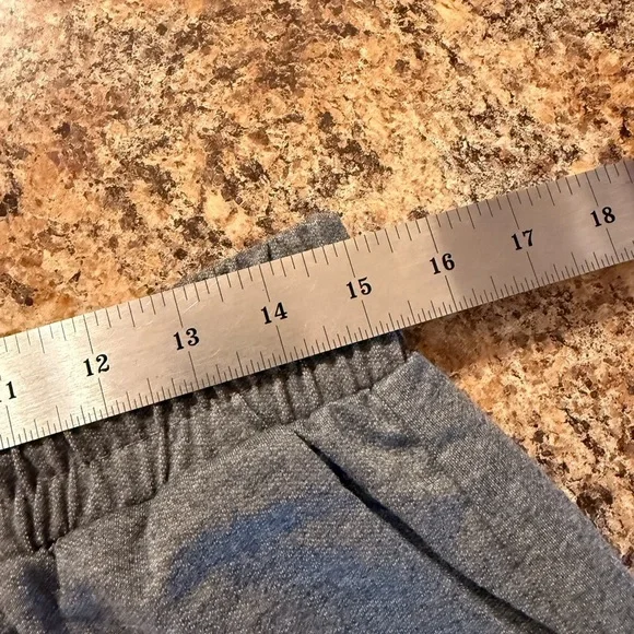 Women’s Lightweight Drawstring Waist Shorts With Front Pockets Size XL Gray NWOT - Picture 5 of 8